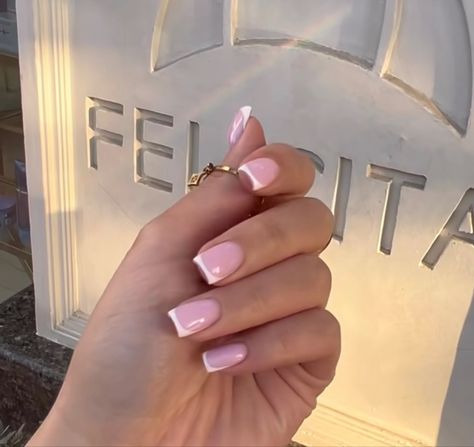 French Manicure With Pink Base, French Tips Pink Base, French Tip With Pink Base, French Tips Pink, Russian Manicure, French Tips, Beauty Stuff, French Manicure, Manicure