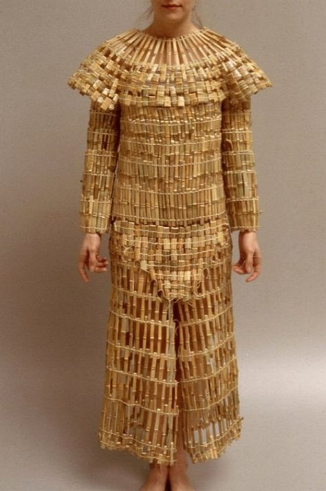 Bamboo Armor Bamboo Sculpture, Bamboo Fashion, Contemporary Weaving, Bamboo Art, Suit Of Armor, Woven Dress, Rain Wear, Art Clothes, Editorial Fashion