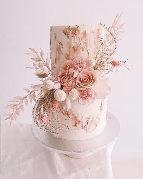 Nikkah Cake, Debut Cake, The Most Beautiful Pictures, Land Design, Green Wedding Cake, Boho Wedding Cake, Green Cake, Dream Wedding Cake, Pink Wedding Cake