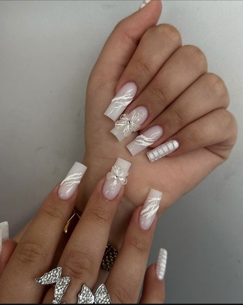 Ballerina Nails Long, China Nails, Back To School Nails, Butterfly Nail Art, Manicure Diy, Nail Remover, School Nails, Ballerina Nails, New Nail Art