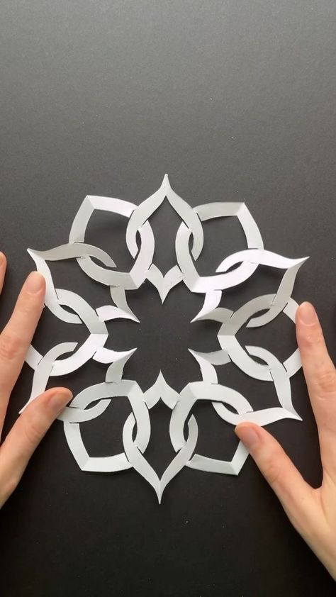 30K views · 2.4K reactions | Snowflakes OfTiktok on Reels | Casey Driessen · Turkey In The Straw Straw Snowflakes, Brown Paper Snowflakes Diy, 3 D Snowflakes Diy, 3d Snowflakes How To Make, 3-d Snowflake, Diy Straw, Paper Flowers Diy Easy, Easy Paper Flowers, Paper Flowers Craft