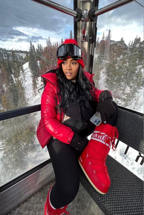 Moon boots styled. Moon Boots Winter Outfit, Moon Boots Women, Snowtubing Outfit Black Women, Moon Boots Outfit Plus Size, Black Girls Snow Outfit, Red Moonboot Outfit, Cute Snow Outfits For Women Cold Weather, Red Winter Boots, Skiing Fits Aesthetic