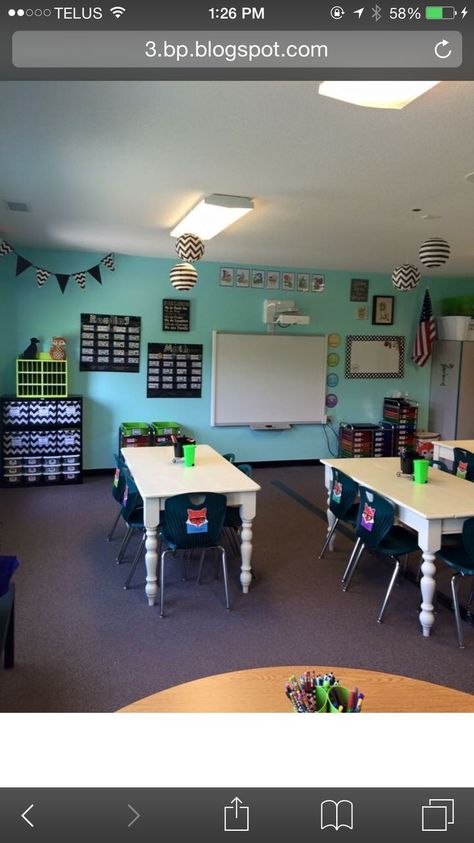 classroom decor Comfy Classroom, Classroom Arrangement, Classroom Seating, Classroom Makeover, High School Classroom, Flexible Seating, Classroom Furniture, New Classroom, Classroom Design