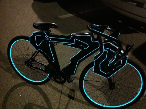 Tron Bicycle Bicycle Gadgets, Tron Light Cycle, Tron Bike, Tron Legacy, Light Cycle, Bicycle Lights, Road Bicycle, Clash Of Clans, Neon Lights