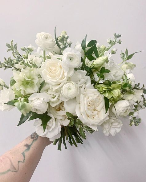 Wedding Florals White And Green, White And Green Floral Bouquets, Foliage And White Bridal Bouquet, Bridal Bouquet White And Green, White And Green Bridal Bouquet Eucalyptus, Wedding Florals White, Bouquet White And Green, Green And White Wedding Bouquet, White Anthurium Bridal Bouquet