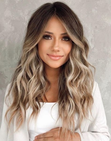 Cool-Tone Light Blonde Highlights 2023 Hair For Women, Brown Going Into Blonde Hair, Madison Bontempo Hair, Baylage Blonde Shadow Root, Bayalage Brunette Blonde, Root Melt Blonde Balayage, October Hair, Highlights Brown Hair Balayage, Rambut Brunette