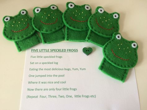 Felt Frog Finger Puppet, Frog Finger Puppet, Five Little Speckled Frogs, Frog Puppet, Speckled Frogs, Felt Toys Diy, Finger Puppet Patterns, Felt Puppets, Felt Board Stories