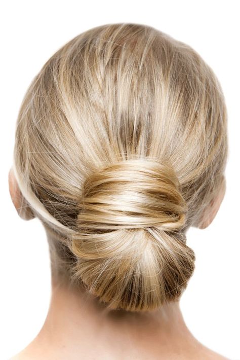 The Perfect Low Bun   Low effort, high glam. Low buns are the total hairstyle compromise. They’re not as formal as intricate updos, but they take more effort than your everyday ponytail. These low bun hairstyles can take you from the gym to the office to Bun Easy, Low Bun Hairstyles, Hair Bun Tutorial, Easy Hairstyle, Messy Bun Hairstyles, Pinterest Hair, Low Bun, Braided Hairstyles Updo, Half Up Half Down Hair