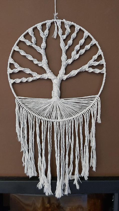 Vintage Macrame Wall Hanging, Wire Bracelets Diy, Macrame Tree Of Life, Tree Of Life Macrame, Macrame Tree, Barbed Wire Art, Bohemian Crafts, Dream Catcher Art, Macrame Owl