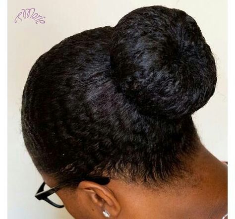 High Buns, Simple Bun, Island Hair, Hair Pony, Natural Updo, Cabello Afro Natural, Natural Hair Bun Styles, Beautiful Natural Hair, Pelo Afro