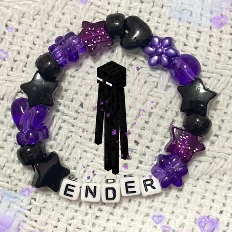 Bracelets With Pony Beads, Kandi Friendship Bracelets, Minecraft Bracelet, Bracelet Ideas Kandi, Kandi Ideas Words, Emo Kandi Bracelets, Kandi Singles Ideas, Kandi Inspiration, Character Kandi Bracelets