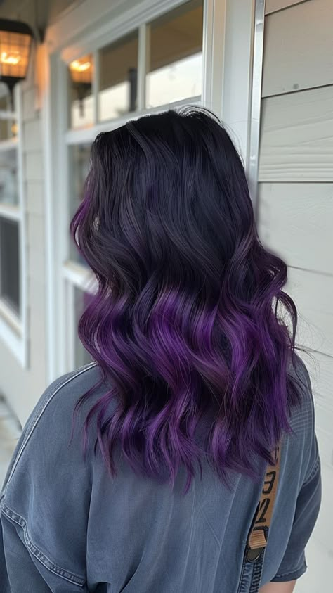 Black And Coloured Hair, Black Hair Two Tone, Black Hair With Purple Ends, Hair Color Purple Highlights, Black To Purple Ombre Hair, Purple Highlights Black Hair, Purple Hair Ombre, Adore Hair Color, Haircut For Woman