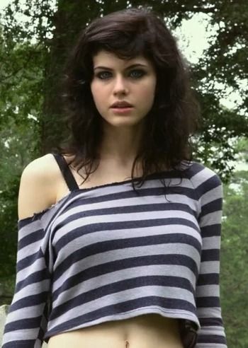 Heather Miller | The Texas Chainsaw Massacre Wiki | Fandom Horror Movie Characters Costumes Women, Texas Chainsaw 2013, Texas Chainsaw Mascara, Stefanie Salvatore, Texas Chainsaw 3d, Heather Miller, Movie Character Costumes, Final Girl, Boyfriend Names