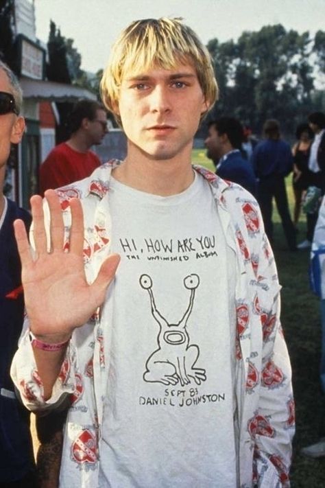 Kurt Cobain Costume, Kurt Cobain Dress, Kurt Cobain Outfit, Kurt Cobain Shirt, Kurt Cobain Style, Daniel Johnston, Donald Cobain, Nirvana Shirt, Mtv Awards