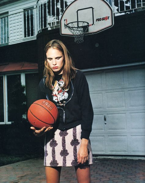 Neighbourhood shot by Steve Hiett for The Face Magazine Dec.1996 Steve Hiett, Face Magazine, Basketball Diaries, The Face Magazine, Sporty Spice, Photoshoot Studio, Fashion Photography Inspiration, American Beauty, Photoshoot Inspiration