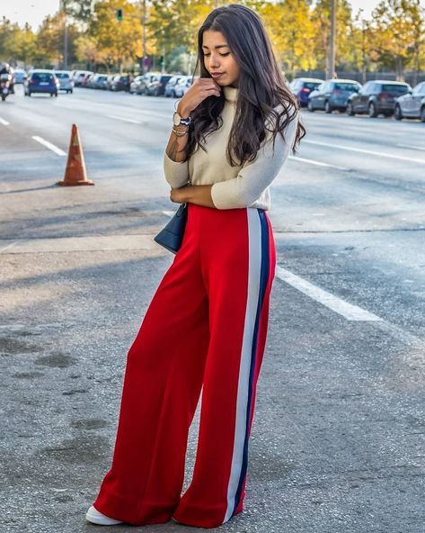 Red Wide Leg Pants Outfit, Striped Trousers Outfit, Hot Pink Trousers, Wide Leg Pants Outfit Casual, Outfit Ideas For Autumn, Red Wide Leg Trousers, Red Wide Leg Pants, Side Stripe Trousers, Outdoor Portrait Photography