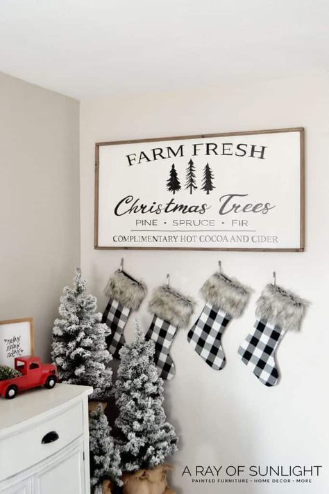 Make your own DIY Christmas sign with this FREE Farm Fresh Christmas Tree Sign Template. No special tools or equipment needed like a vinyl cutter! Print out this free template and color in the lines with a sharpie! Learn how to paint farmhouse signs and how to make homemade wooden signs too! Perfect for your farmhouse style Christmas decor and a fun Wood Christmas craft. by A Ray of Sunlight #christmasdecor #woodsign #diychristmasdecor Diy Signs Cricut, Christmas Decor Signs Diy, Christmas Signs Farmhouse, Christmas Diy Signs Wood, Farmhouse Wooden Signs, Xmas Signs On Wood Tree, Wood Christmas Signs, Farmhouse Christmas Signs, Cute Christmas Signs