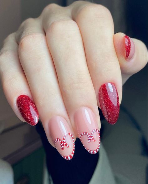 Cand Cane Nail Arts 🍭🎄 Candy Cane Almond Nails, Candy Cane Heart Nails, Candy Cane Nails Short, Candy Cane Nails, Makeup Nails Art, Heart Nails, Noel Christmas, Nails Short, Nail Arts