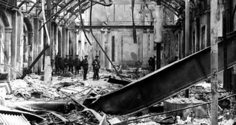 Soldiers survey the interior of the destroyed GPO during the Easter Rising of 1916. Photograph: Hulton Archive/Getty Images #dublin #irishhistory London Blitz, Easter Rising, Irish History, Brick Lane, History Class, Rimini, Wonderful Images, Picture Library, Photo Mugs