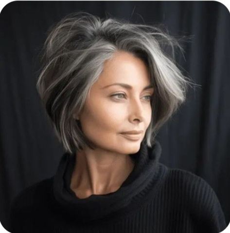 Short Silver Hair, Grey Hair Inspiration, Chin Length Hair, Messy Short Hair, Gray Hair Highlights, Edgy Short Hair, Mom Hairstyles, Haircut For Older Women, Short Hair Haircuts