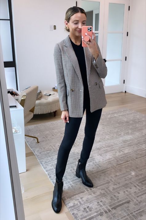 Bootie Work Outfit, Work Outfits Women With Boots, Petite Blazer Outfit, Plain Black Dress Outfit, Black Booties Outfit Work, Long Blazer Outfits For Women, Black Blazer Outfits For Women Work, Black Booties Outfit Fall, Booties Work Outfit