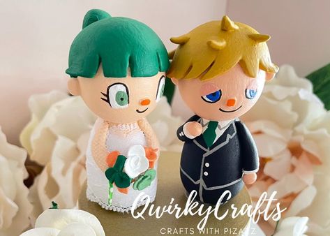 Animal Crossing Wedding, Animal Crossing Cake, Veil And Tiara, Cake Topper Design, Topper Design, Tiara Crown, Wedding Topper, Make An Effort, Wedding Cake Topper