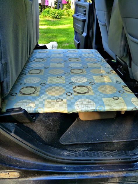 Make Traveling with Dog in Pick Up Truck Cab Easier Diy Dog Platform, Traveling With Dog, Cargo Camper, Suv Storage, Dog Bath Tub, Rv Trips, Alaska Trip, Truck Storage, Car Trip