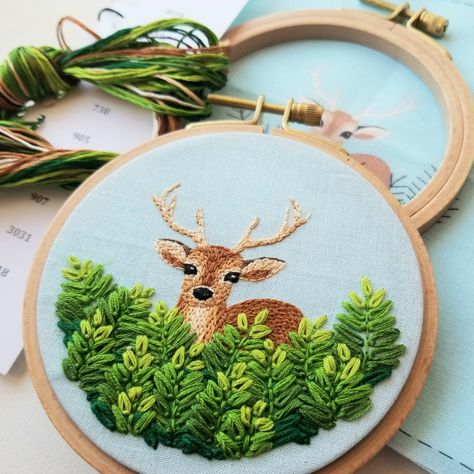 Wild Fern Deer Embroidery Kit Nature Embroidery Patterns, Woodland Embroidery, Hoop Art Wall Decor, Beginner Stitches, Embroidery Instructions, Tiny Embroidery, Embroidery Animals, Diy Woodland, Nursery Crafts