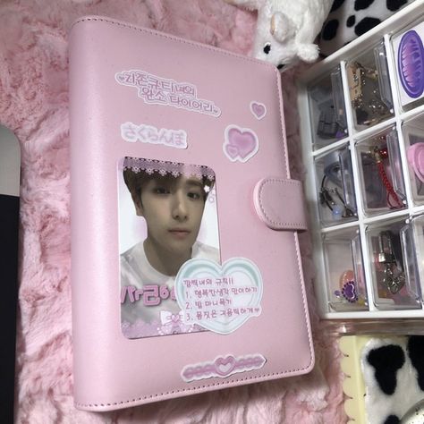 Kpop Photocard Binder Cover Ideas, Kpop Pc Binder Cover Ideas, Binder Deco, Pc Binder Deco, A5 Binder Deco Kpop, Binder Inspiration, Binder Decoration, Mini Binder, Pretty Journals