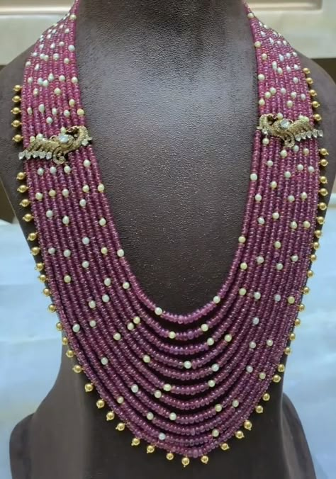 Ruby Mala Jewellery Designs, Beaded Wedding Jewelry, Simple Beaded Necklaces, Stone Bead Jewelry, Simple Jewellery, Gold Jewelry Outfits, Diamond Pendants Designs, Beads Collection, Indian Bridal Jewelry Sets