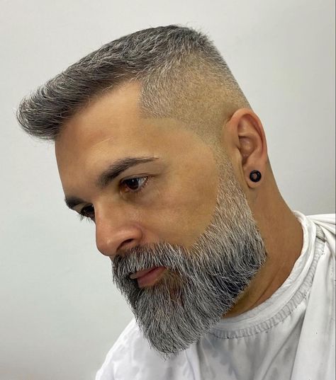 Box Beard Styles, Short Beards For Men, Mens Beard Styles, Square Beard, Beard Styles Bald, Beards Styles, Faded Beard Styles, Short Hair With Beard, Beard And Mustache Styles