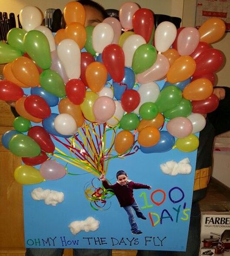 100 Days Of School Poster, School Poster Ideas, 100 Days Of School Project Kindergartens, 100 Day Project Ideas, 100 Días De Clases, 100th Day Of School Crafts, 100 Day Of School Project, Kindergarten Projects, 100 Day Celebration