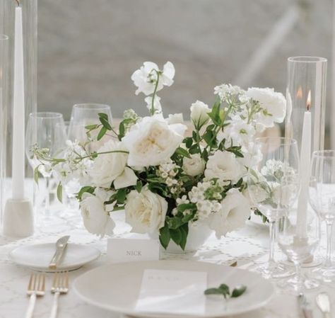 White Rose Centerpieces, White Flower Centerpieces, My Ocd, White Wedding Centerpieces, Round Wedding Tables, White Floral Centerpieces, Low Centerpieces, Rose Centerpieces, Wedding Floral Centerpieces