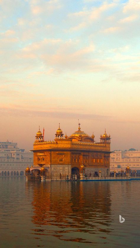 Shri Harmandir Sahib Hd Wallpaper, Darbar Sahib Wallpaper, Sikhism Aesthetic Wallpaper, Harmandir Sahib Wallpaper, Golden Temple Aesthetic, Guru Dwara, Sikhi Wallpapers, Waheguru Wallpapers, Punjabi Aesthetic Wallpaper