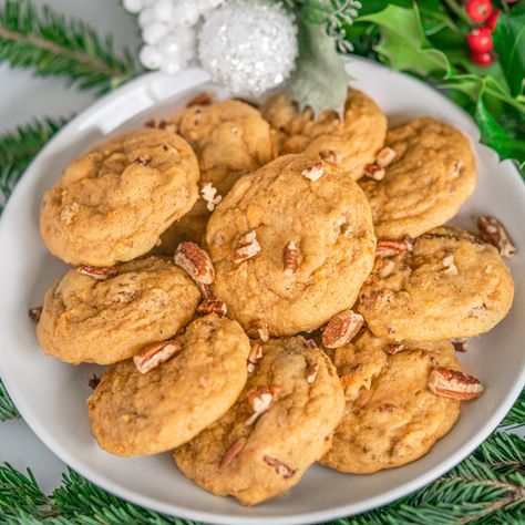 Southern Sweet Potato Pie Cookies - My Cookie Journey Sweet Potato Shortbread, Sweet Potato Pie Cookies Recipe, Sweet Potato Cookies Recipes, Sweet Potato Pie Cookies, Kolache Cookies, Sweetie Pies Recipes, Yam Recipes, Southern Sweet Potato Pie, Bourbon Sweet Potatoes