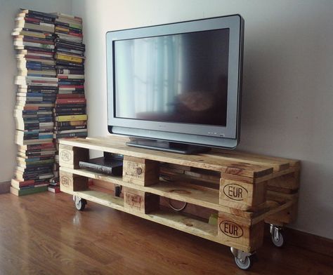 Tv Stand Diy Ideas, Pallet Tv Stand Diy, Stand Diy Ideas, Pallet Furniture Tv Stand, Tv Stand Diy, Pallet Tv, Pallet Tv Stand, Tv Bord, Laundry Basket Storage