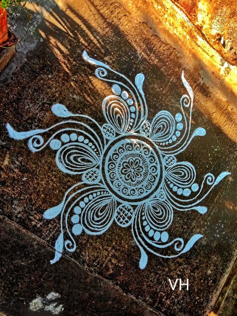 Big Kolam Designs, Jhooti Designs, Jhuti Designs, Jhoti Chita Design, Kalka Design, Deepavali Kolam, Chalk Rangoli, Jhoti Design, Alpana Designs