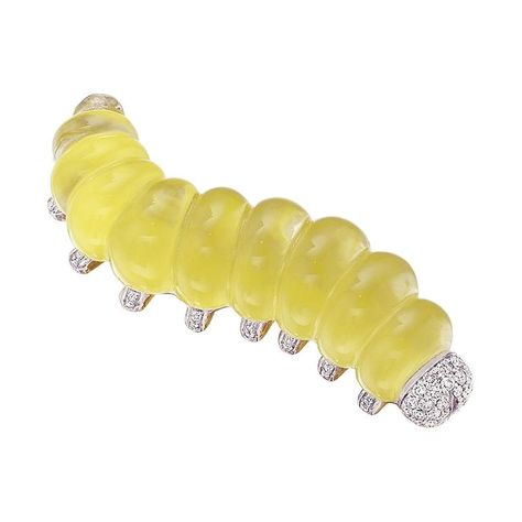 Vhernier Rock Crystal Caterpillar Brooch Bug Jewelry, Yellow Agate, Rings Luxury, Dog Brooch, Insect Jewelry, Italian Jewelry, Jewelry Boards, Gold Brooches, Colored Gems