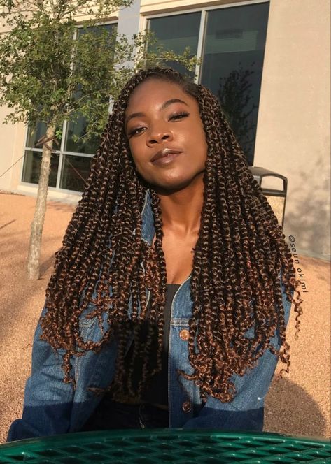 Brown & Bouncy Passion Twist Braids Brown Passion Twists, Passion Twists Crochet, Twists Crochet Braids, Hairstyles Kenya, 2 Braids Hairstyles, Twists Crochet, Passion Twist Crochet, Passion Twist Hair, Synthetic Braiding Hair