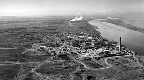 Jacques Yves Cousteau, Solar Farm, Nuclear Reactor, Manhattan Project, Places In America, Tri Cities, Nuclear Power, Columbia River, Washington State