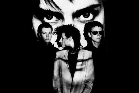 Bauhaus - Shades of Peter Murphy Bauhaus Band, Room Pics, Peter Murphy, Love And Rockets, Dark Wave, Goth Bands, Goth Music, Bela Lugosi, Bauhaus Poster