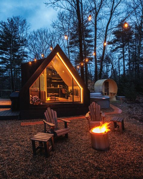 Romantic A-Frame cabin in the woods Cozy A Frame, Rustic A Frame Cabin, A Frame Lake House, Lodge Exterior, Honeymoon Cabin, Glass Cabin, Romantic Cabin, Lake Arrowhead, Cabin Lodge