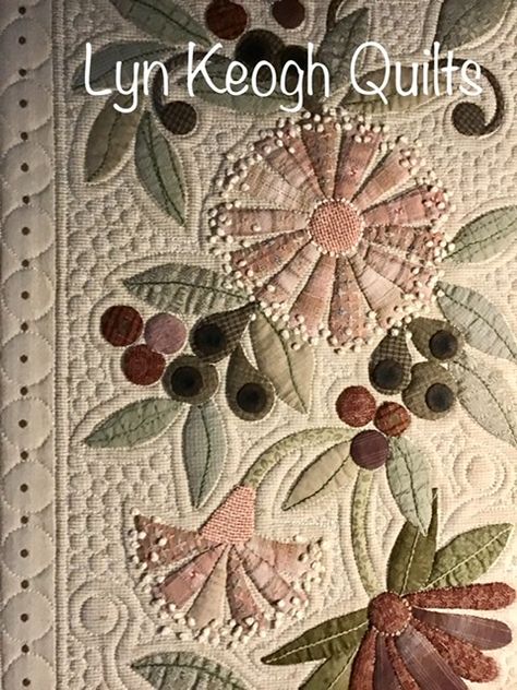 Taupe Quilts Ideas, Quilting Around Applique Design, Lyn Keogh Quilts, Hand Applique Quilt Patterns, Flower Applique Quilt Patterns, Hand Applique Quilts, Appliqué Quilt Patterns, Applique Borders For Quilts, Quilt Borders Patterns