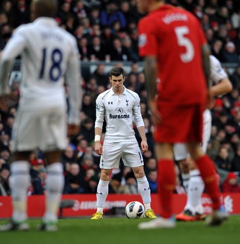 Focus, by Gareth Bale Bale Tottenham, Bayer Munich, Tottenham Hotspur Football, Tottenham Hotspur Fc, Football Images, Best Football Team, Soccer Life, Soccer Guys, Gareth Bale