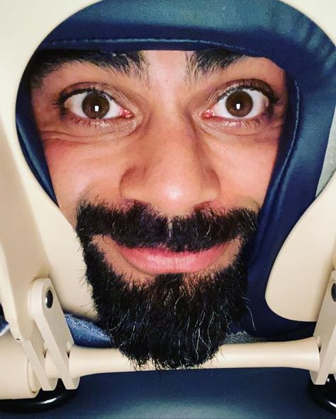 Virat Kohli Funny, Goofy Images, Virat Kohli And Anushka, Virat And Anushka, New Mumbai, Virat Kohli Wallpapers, India Cricket Team, Cricket Wallpapers, Bollywood Couples