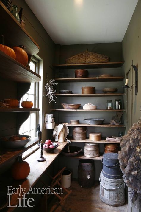 Colonial Pantry, Greige Palette, Old House Decorating, Primitive Pantry, Primitive Interiors, Pantry Interior, Pantry Inspiration, Pantry Laundry Room, Primitive House