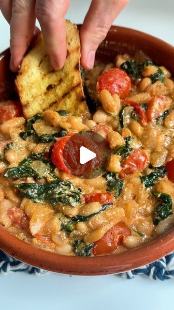 Giovanni Siracusa | 🫘 🍞Rustic Spinach and Bean Crostini  **Ingredients:** 🍅 200g sliced cherry tomatoes 🫘 1 can cannellini beans 🧅 1/2 onion, ... | Instagram Rustic Spinach And Bean Crostini, Cannellini Bean Recipes, Bean Recipes Healthy, Canellini Beans, Wine Splash, Cannellini Beans Recipes, Fresh Ricotta, Toasted Crostini, Splash Of Water