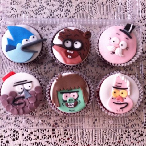 Regular Show cupcakes <3 Regular Show Birthday Party Ideas, Regular Show Birthday, Friends Cake, Curry Noodles, Cute Baking, Cute Snacks, Regular Show, Fondant Toppers, Cake Lover