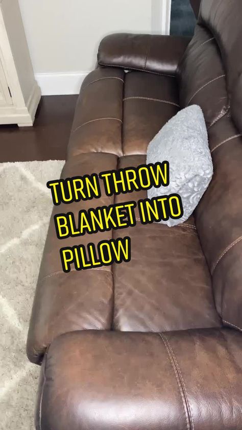 How To Wash Throw Pillows, Organizing Linens, How To Fold, Folding Clothes, How To Turn, Clothing Hacks, A Blanket, A Pillow, Retro Gaming