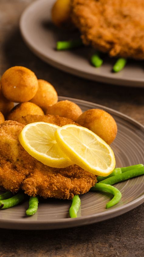 Enjoy a delicious, easy to make Gluten Free Pork Schnitzel any weeknight! Try our gluten free schnitzel recipe, customizable for every taste bud. Gluten Free Schnitzel, Pork Loins, Schnitzel Recipe, Recipe Printable, Gluten Free Panko, Schnitzel Recipes, Pork Schnitzel, Boneless Pork Loin, Gluten Free Bread Crumbs